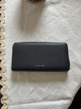 Draper James Dark Navy Blue Pebbled Zip Wallet with Gold Hardware